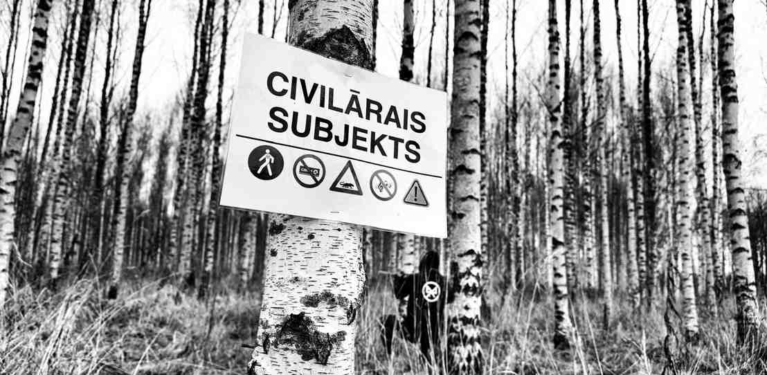 S11E01 vāka attēls